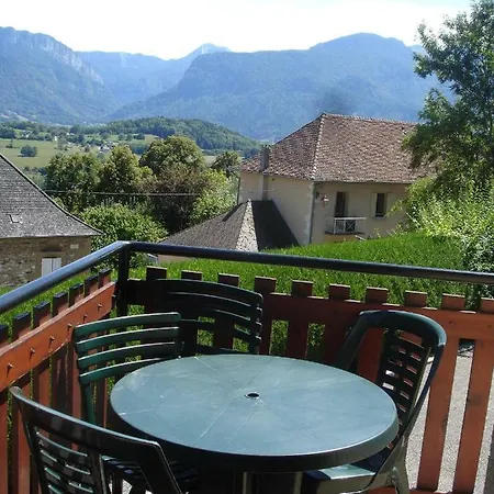 Du Rocharay En Chartreuse Holiday home *